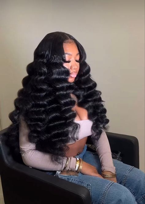 Curl Hairstyles For Black Women, Middle Part Long Crimps, Long Hair With Crimps Black Women, Curled Black Wig, Wand Curls On Weave, Long Black Crimped Hair, Jet Black Crimped Hair, Frontal Wig Hairstyles, Birthday Hairstyles