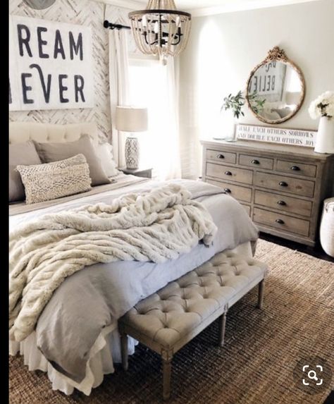 Bedroom Decor Romantic, Rustic Farmhouse Bedroom, Romantic Bedroom Decor, Glam Bedroom, Interior Minimalista, Rustic Glam, Romantic Bedroom, Farmhouse Bedroom Decor, Farmhouse Bedroom