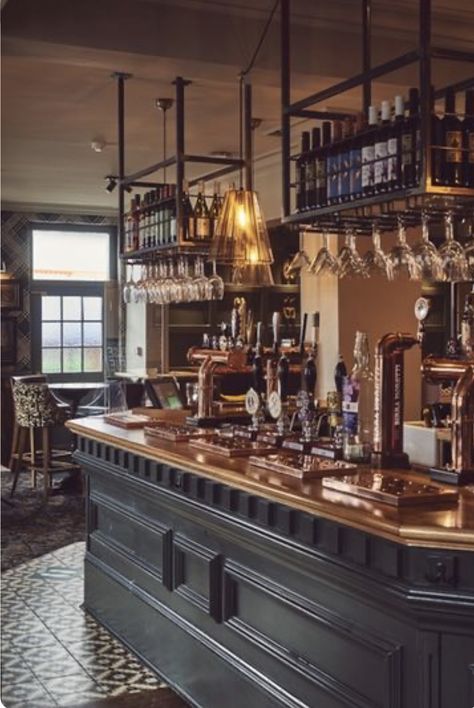 American Pub Interior, Irish Snug Bar, Scottish Pub Interior Design, Irish Pub Inspired Basement, Pub Ideas Bar, British Pub Interior Old English, Seaside Pub Interior, Country Pub Interior Design, Irish Pub Bar Design