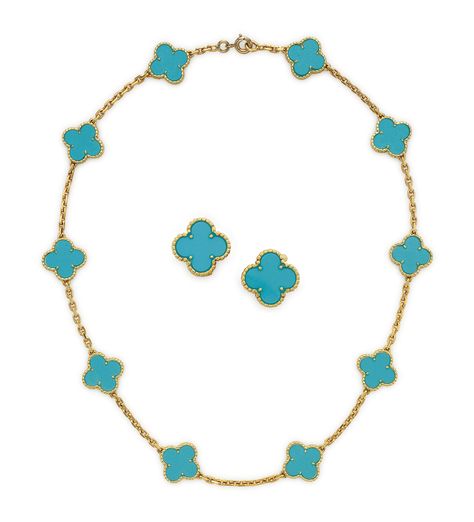 Alhambra Jewelry, Van Clef, Van Cleef Necklace, Jill Sander, 2022 Jewelry, Turquoise Jewelry Set, Van Cleef And Arpels Jewelry, Four Leaf Clover Necklace, Van Cleef And Arpels