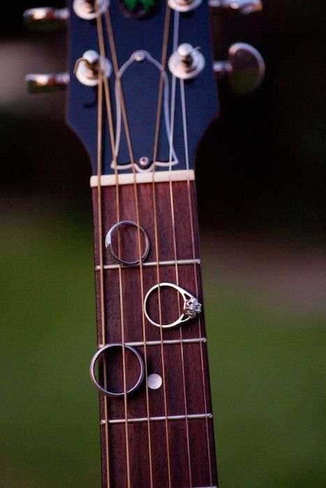 Instrument wedding decor. 10 Music Inspired Wedding Ideas on @intimatewedding Photo by @ejphoto #weddingideas #musicwedding #weddingmusic Music Lovers Wedding, Guitar Wedding, Wedding Fotos, Wedding Ring Shots, Music Themed Wedding, Ring Photography, Rustic Farm Wedding, Wedding Rings Photos, Ring Shots