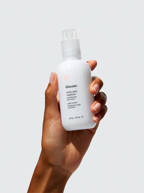 Our gentle facial cleansing gel that washes away makeup and grime at night and preps skin in the morning. Face wash that leaves all skin types healthy and soft. Skincare Glossier, Glossier Cosmetics, Stretch Concealer, Jelly Cleanser, Milky Jelly Cleanser, Priming Moisturizer, Skin Prep, Waterproof Makeup, Birthday List