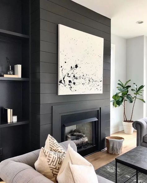 Black fireplace #interiordesign #interiorstyling #interiordecorating #homedecor #decor #interiors #stylishinteriors Moody Paint, Black Fireplace, Shiplap Fireplace, Fireplace Remodel, Home Fireplace, Fireplace Makeover, Modern Fireplace, Creative Living, Fireplace Wall