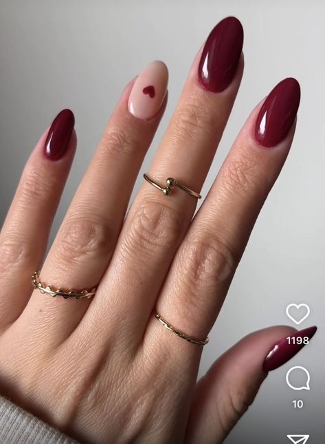 Nail Nail Designs, Short Red Nails, Burgundy Nail Designs, Unghie Sfumate, Wine Nails, Maroon Nails, February Nails, Subtle Nails, Simple Gel Nails