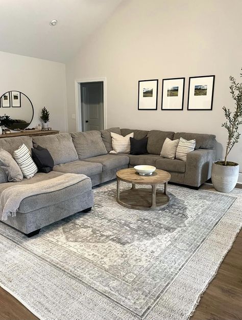 Trashy Y2k Bedroom, Gray Sectional Living Room, Wall Decor Living Room Ideas, Living Room Fans, Y2k Bedroom, Decor Living Room Ideas, Vaulted Ceiling Living Room, Black Feature Wall, Living Room Ceiling Fan