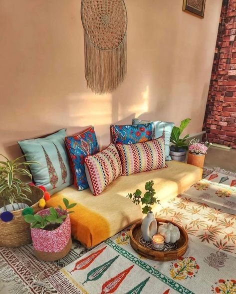 Floor Seating Ideas Small Spaces, Low Seating Ideas, Floor Seating Ideas, Boutique Apartment, Floor Seating Living Room, Boho Apartment Decor, Low Seating, Home Decor India, Colorful Room Decor