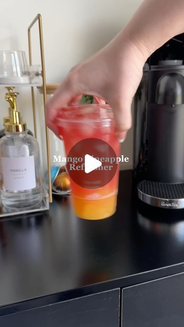 BECCA MORGAN on Instagram: "Mango pineapple refresher🥭🍍 #mangopineapplerefresher #mangorefresher #pineapplerefresher #starbucksrefreshers #starbucksrefresherathome #refreshersathome #coffee #coffee #delicious #goodmorning #bhfyp #breakfast #morning #cake #chocolate #homemade #lunch #foodstagram #foodphotography #cafe #dessert #foodblogger #starbucks #tea #coffeetime #brunch #coffeelover" Dunkin Mango Pineapple Refresher Recipe, Mango Refresher Starbucks, Mango Pineapple Refresher, Mango Refresher, Pineapple Refresher, Copycat Drinks, Scd Diet Recipes, Morning Cake, Copycat Starbucks Drinks