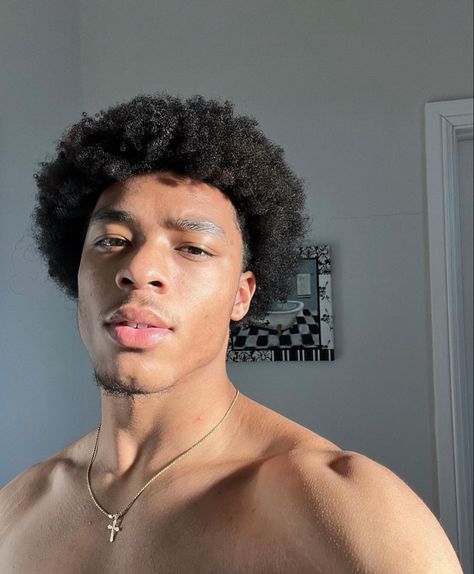 Short Afro Men, Small Afro, Mini Afro, Short Afro Hair, Twist Hair Men, Black Boy Hairstyles, Waves Hairstyle Men, Taper Fade Short Hair, Taper Fade Curly Hair