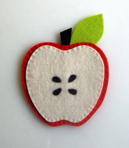 Autumn Coasters, Felt Apples, Apple Coaster, Felt Apple, Felt Fruit, Felt Shapes, Apple Bite, Purl Bee, Apple Craft