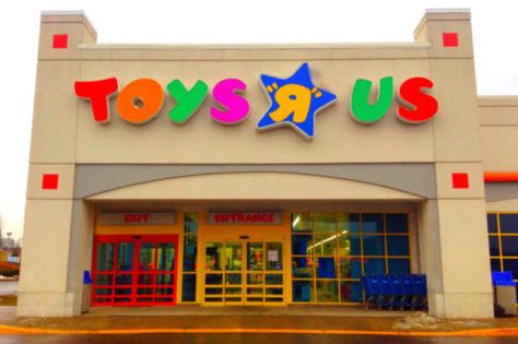 Toys "R" Us announced late Monday night that it has filed for Chapter 11 in order to restructure nearly $5 billion the company has in debt. Toys R Us Store, Gender Neutral Toys, America Images, Mall Of America, Babies R Us, Toys R Us, Holiday Time, Toys For Boys, Kids Toys