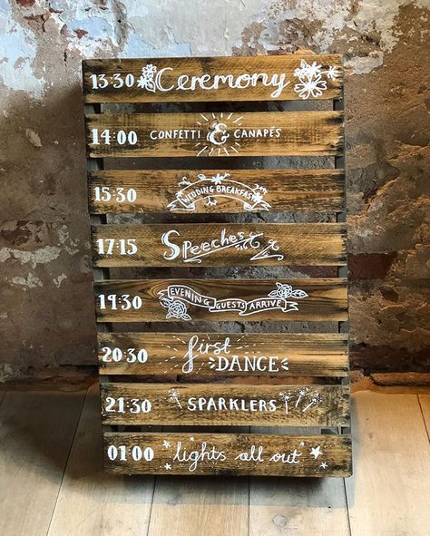 Wooden Crates Wedding, Wedding Crates, Whimsical Wedding Ideas, Forest Wedding Ceremony, Modern Rustic Wedding, Festival Themed Wedding, Wedding Alters, Rustic Modern Wedding, Wedding Schedule