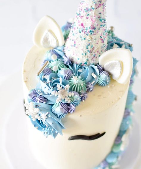 Blue Unicorn Cake, Preppy Kitchen, Blue Unicorn, Unicorn Birthday Cake, Blue Cakes, Frozen Inspired, Frozen Cake, Fashion Cakes, Baking Sweets