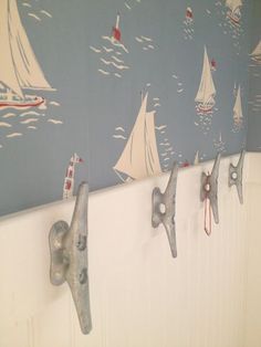 Bathroom Wallpaper Nautical, Diy Nautical Decor, Boat Cleat, Diy Nautical, Deco Marine, Nautical Diy, Boat Cleats, Decorating Bathroom, Nautical Bathrooms