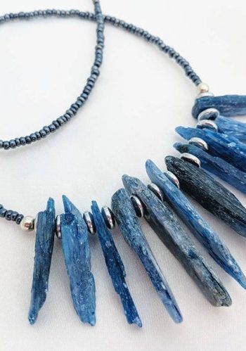 Kyanite Jewelry Handmade, Raw Gemstone Necklace, Blue Kyanite Jewelry, Gift Ideas Jewelry, Raw Crystal Pendant, Kyanite Necklace, Kyanite Jewelry, Necklaces Statement, Handmade Gift Ideas