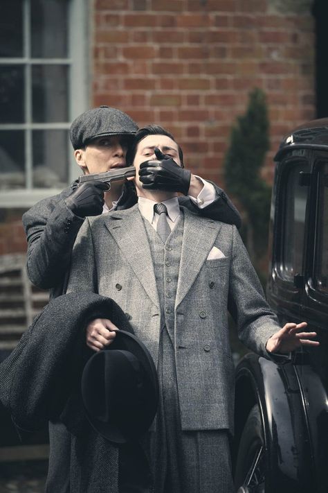 Cillian Murphy Archive sur X : "���📸 Cillian Murphy in Peaky Blinders series 6 https://t.co/Wx3qvsYHR8" / X Peaky Blinders Theme, Ezreal League Of Legends, Shelby Brothers, Peaky Blinders Series, Peaky Blinders Poster, Peaky Blinders Characters, Peaky Blinders Wallpaper, Fb Profile Photo, Peaky Blinders Thomas