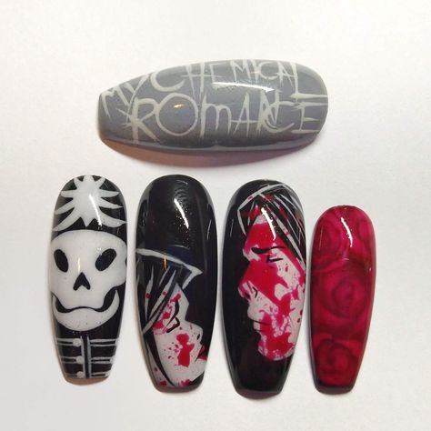 My Chemical Romance nail art Mcr Inspired Nails, My Chemical Romance Nail Art, Mcr Nails Acrylic, Ptv Nails, Pierce The Veil Nails, My Chemical Romance Nails, Band Nail Art, Mcr Nails, My Chemical Romance Tattoo