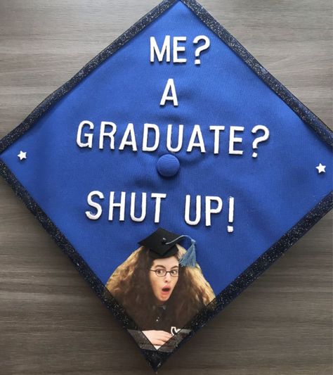 Disney Grad Caps, Graduation Cap Designs College, Disney Graduation Cap, Funny Graduation Caps, Creative Graduation Caps, Nurse Graduation Cap, Disney Graduation, College Grad Cap Ideas, Graduation Cap Decoration Diy