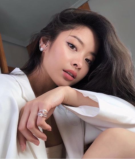 Caroline Hu, King Of Pride, Model Beauty, Body Image, Character Portraits, Book Aesthetic, Asian Beauty, Ring Earrings, Influencer