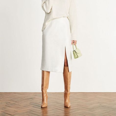 Cream Leather Skirt Outfit Winter, Cream Leather Skirt, Cream Leather Skirt Outfit, Cream Skirt Outfit Winter, Wool Skirt Outfit Winter, Cream Skirt Outfit, Leather Midi Skirt Outfit, Leather Skirt Outfit Winter, London Winter Fashion