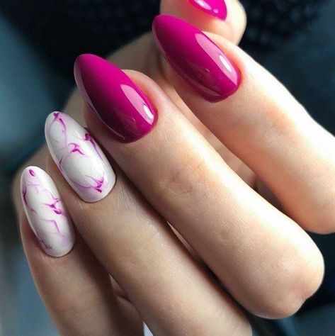 Pink Manicure, Hot Pink Nails, Damaged Nails, Makijaż Smokey Eye, Marble Nails, Fabulous Nails, Creative Nails, Nail Polishes, Gorgeous Nails