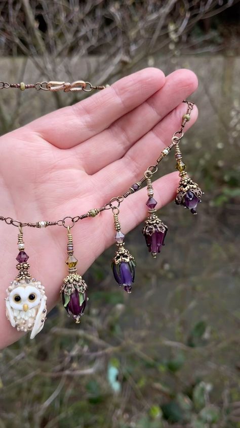 Fairycore Necklace Aesthetic, Faerie Accessories, Shiny Trinkets, Witchcraft Aesthetic, Fantasy Accessories, Stone Sculptures, Crochet Xmas, Magical Jewelry, Handmade Jewelry Tutorials