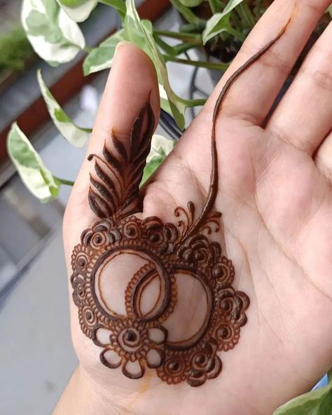 1 Finger Mehndi Design, Finger Mehendi, Front Hand Mehndi Design, Short Mehndi Design, Legs Mehndi, Full Mehndi, Front Hand Mehndi, Mehedi Design, Mahendi Designs