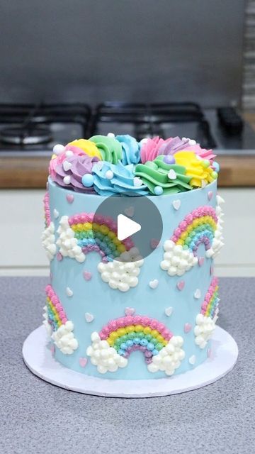 Cloud Rainbow Cake, Diy Rainbow Birthday Cake, Sprinkle Rainbow Cake, Magical Cake Ideas, Easy Rainbow Cake Decoration, Rainbow Cake Ideas Birthdays, Simple Girl Birthday Cakes, On Cloud Nine Birthday Cake, Rainbow Chocolate Cake