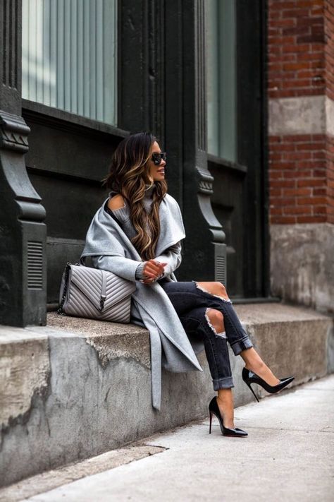 fashion blogger mia mia mine wearing a gray college bag and black louboutin heels Black Louboutin Heels, Winter Vacation Outfits, Jeans Heels Outfit, Mia Mia Mine, Outfit Grey, Flannel Trousers, Mia Mia, Monochromatic Outfit, Heels Outfits