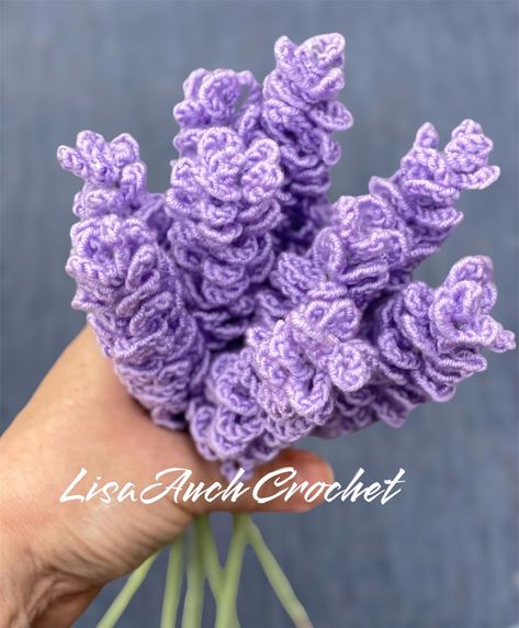 Free Crochet Rose Pattern, Crochet Lavender, Tote Crochet, Crochet Rose Pattern, Crochet Leaf Patterns, Crochet Baby Hat Patterns, Crochet Flowers Easy, Crochet Flowers Free Pattern, Crochet Bouquet