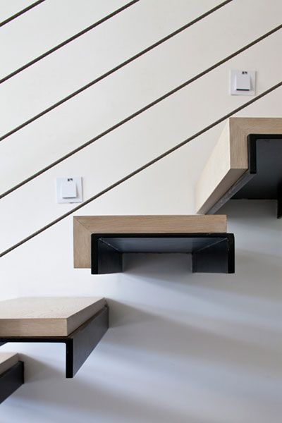 Open Stairs, Diy Staircase, Interior Staircase, Escalier Design, Stairs Architecture, Stairs Design Modern, Floating Stairs, Staircase Decor, Floating Staircase