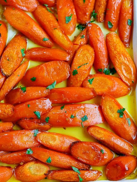 Oven Roasted Brown Sugar Glazed Carrots Recipe - Cookin' with Mima Candied Carrots Recipe, Candy Carrots Recipe, Brown Sugar Carrots, Carrot Recipes Side Dishes, Glazed Baby Carrots, Brown Sugar Glazed Carrots, Sugar Carrots, Carrot Recipe, Glazed Carrots Recipe