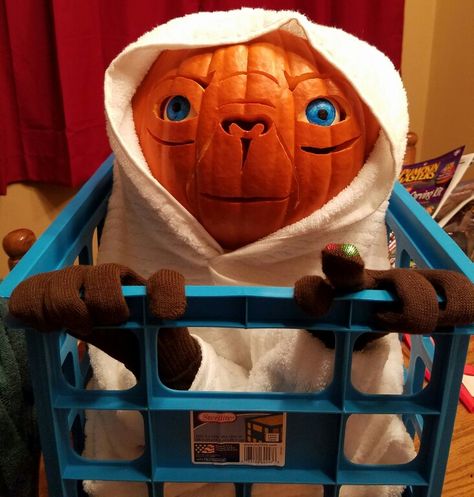 Took 1st place with my E.T. pumpkin at work! Enjoy! Softball Shirt Designs, Softball Shirt, Carving Ideas, 1st Place, Holidays Halloween, Haunted House, Halloween Ideas, Pumpkin Carving, Softball