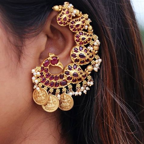 36 Latest Traditional Temple Jewellery Sets! • South India Jewels Temple Jewellery Earrings, Indian Jewelry Earrings, Antique Jewellery Designs, Jewelry Set Design, Indian Jewellery Design Earrings, Antique Jewelry Indian, Wedding Jewellery Collection, Indian Jewelry Sets, Tiffany Jewelry