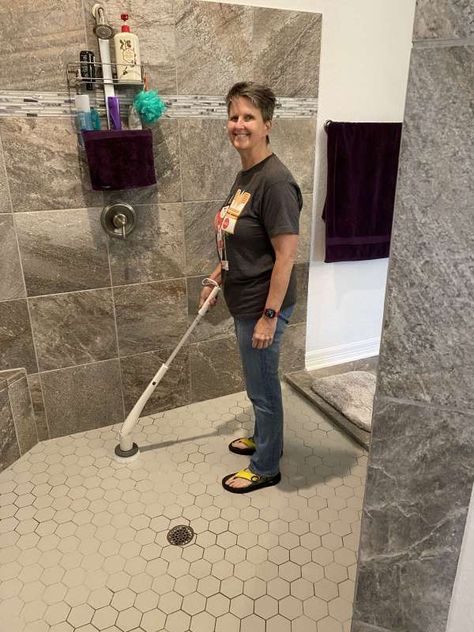 Shower Tile Cleaner, Electric Bathroom, Cleaning Bathroom Tiles, Mopping Floors, Best Cleaner, Floor Scrubber, Tile Cleaners, Shower Scrubber, I Would Rather