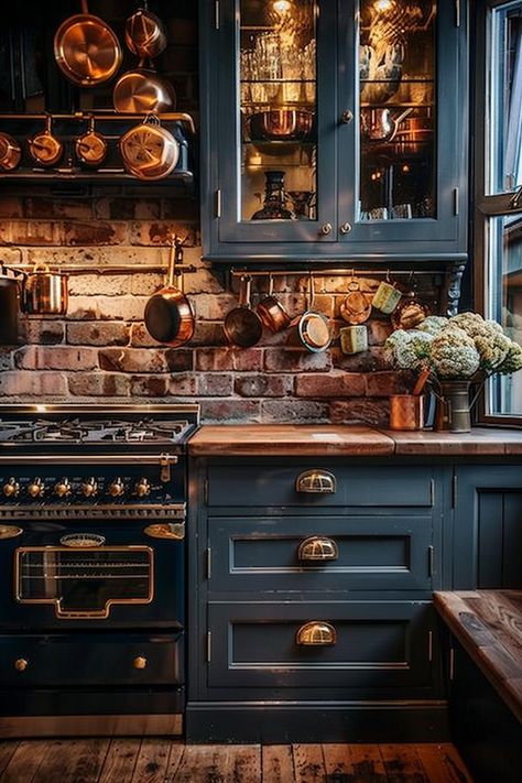 Reviving Your Kitchen with Classic Cottage Charm | 20 Ideas - Quiet Minimal Old World Kitchens French Country, Old World Style Kitchen, Country Cottage Kitchen Ideas, Cozy Cabin Kitchen, Country Style Farmhouse, Men Room Decor, Cottage Kitchen Ideas, Kitchen Decoration Ideas, Rustic Tableware