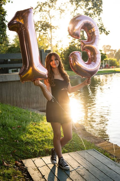 13th Birthday Photoshoot, Sweet 16 Photo Shoot Ideas, 13 Birthday Picture Ideas, Sweet Sixteen Pictures, Sweet 16 Photo, Sweet 16 Pictures, Bday Photoshoot, Birthday Pic, Sweet 16 Photos