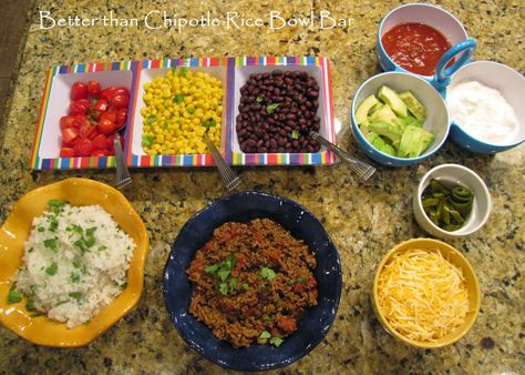 These bowls are easy to make and satisfies the picky eaters in the family.  It starts with a layer of cilantro lime rice and taco ... Rice Bowl Bar, Chipotle Rice, Food Bar Ideas, Recipes For Diabetics, Taco Rice, Burrito Bowls, Food Bar, Tacos And Burritos, Lime Rice