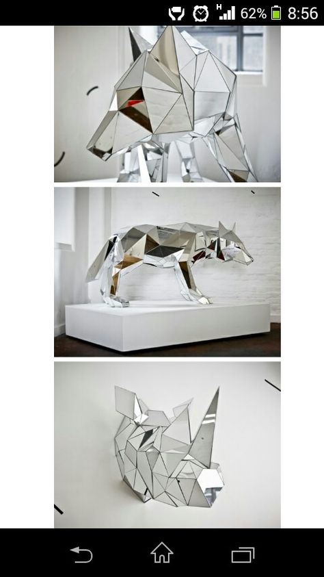 Mirror perspex so cool! Wolf Statue, Wolf Sculpture, Construction Diy, Paper Things, Creation Art, Wow Art, Book Folding, Art Sculptures, Sculpture Installation