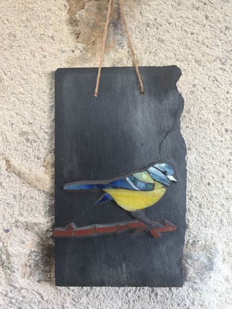 Stained glass mosaic bird on slate Small Slate Art, Mosaic On Slate, Slate Mosaic Art, Stone Mosaic Art, Slate Mosaic, Slate Shingles, Sarah Berry, Easy Mosaic, Slate Art