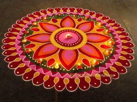 Diwali Artwork, Rangoli For Competition, Rice Board, Rice Rangoli, Simple Easy Rangoli, Diwali Kolam, Best Rangoli Design, Skin Painting, Diwali Rangoli Designs