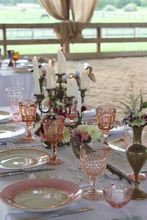 Pink Glass Wedding, Mix Match Table Setting Wedding, Vintage Party Table Decor, Mismatched Cups Wedding, Mismatch China Table Setting, Pink Glassware Table Setting, Mix Match China Table Settings, Mix And Match Wedding Decor, Antique Glassware Wedding