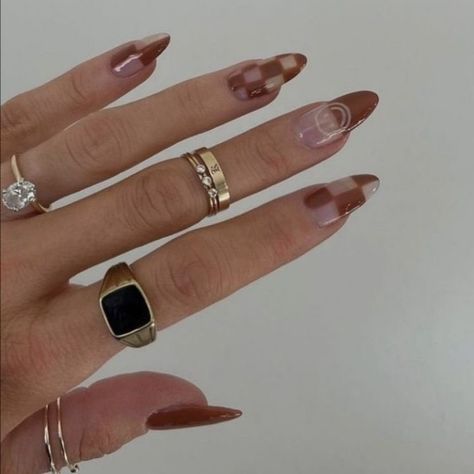 Checkered Nails, Retro Nails, Fall Nail Trends, Nail Time, Floral Nail Designs, Shiny Nails, Almond Acrylic Nails, Stick On Nails, Dream Nails