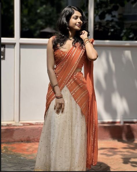 Onam Sari Look, Normal Party Dress, Onam Outfit Lehanga, Onam Saree Designs, Half Saree Designs Onam, Trending Onam Outfits 2024, Onam Pattu Pavada Design, Traditional Lehengas For Women, New Onam Outfits