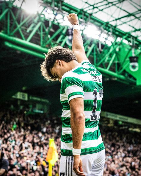 Jota Celtic Wallpaper, Celtic Fc Wallpapers, Jota Celtic, Celtic Players, Cool Football Pictures, Celtic Football Club, Football Prints, Ramadan Photos, Celtic Football