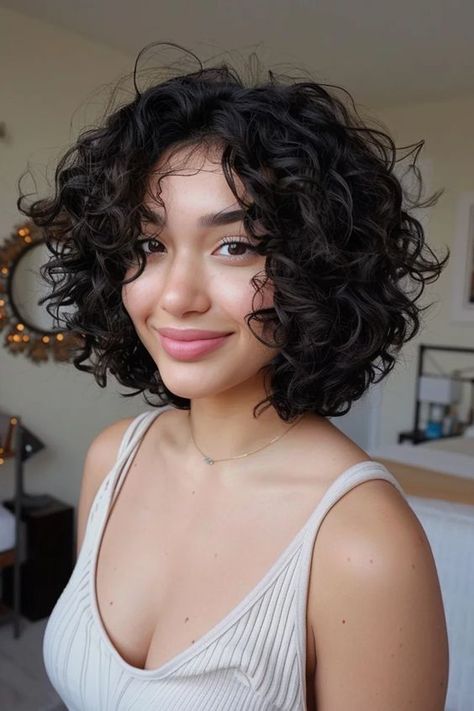 Diamond Shape Curly Haircut, Short Bob Curly Haircuts, Curly 3a Haircut, Curly Hair Cuts For Oval Face Shape, 2c Curly Hair Haircuts Short, Spiral Curls Short Hair, Short Curly Haircuts Round Face, Short Curly Hair For Round Face, Short Cut Curly Hair