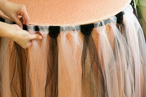 DIY Tulle Table Skirt (with Pictures)                                                                                                                                                                                 More Table Centerpieces Birthday, Diy Table Skirts, Diy Table Centerpieces, Centerpieces Birthday, Tulle Decorations, Diy Tutus, Tulle Table Skirt, Diy Tulle, Leopard Party