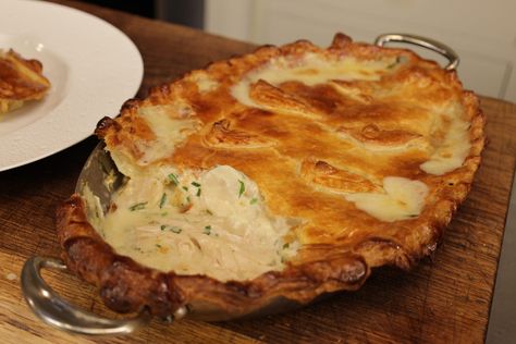 Chicken and Tarragon Pie - James Martin Chef Chicken Pot Pie With Thyme, Food And Wine Chicken Pot Pie, Martha Stewart Chicken Pot Pie, Chicken And Tarragon Pie, British Chicken And Mushroom Pie, Suet Pudding, James Martin Recipes, Great British Food, Proper Tasty