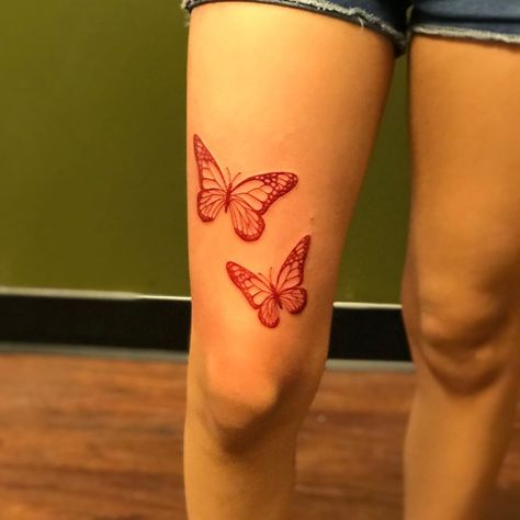 Butterfly Tattoo Thigh, Red Monarch Butterfly, Red Butterfly Tattoo, Monarch Tattoo, Butterfly Thigh Tattoo, Monarch Butterfly Tattoo, Thigh Tat, Tattoo Red, Tattoo Thigh