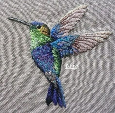 Crewel Embroidery Tutorial, Brazilian Embroidery Stitches, Embroidered Birds, Crewel Embroidery Kits, Quilled Creations, Hardanger Embroidery, Embroidery Patterns Vintage, Bird Embroidery, Learn Embroidery