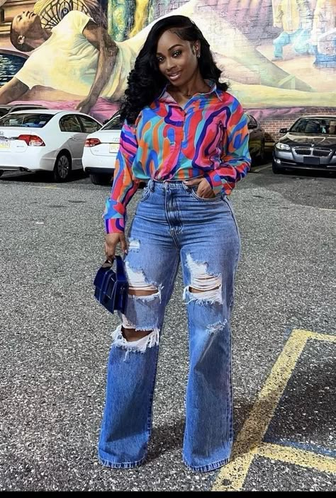 Oversized Jeans And Tank Top, Satin Printed Pants Outfit, Dress And Gym Shoes Outfit, Simple Grown Style, Black Girls Style Fashion, Neo Soul Fashion Outfits Women, Black Women Outfit Ideas Casual, Bell Bottom Jeans Outfit Spring, Wide Legged Jeans Outfit Summer